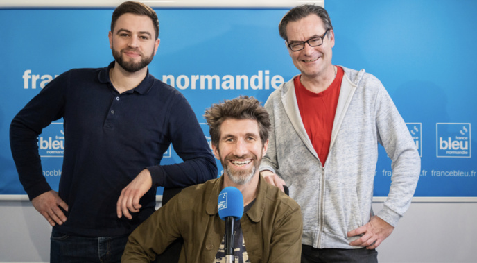 Les matinaliers (de gauche à droite) : Jean-Baptiste Marie (journaliste), François Duval (animateur), Didier Charpin (journaliste) © www.photo911.fr