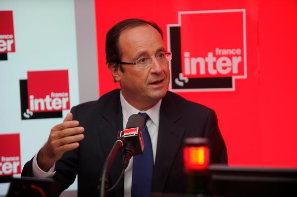 François Hollande au micro de France Inter : "Je vous écoute régulièrement" © Christophe Abramowitz Radio France