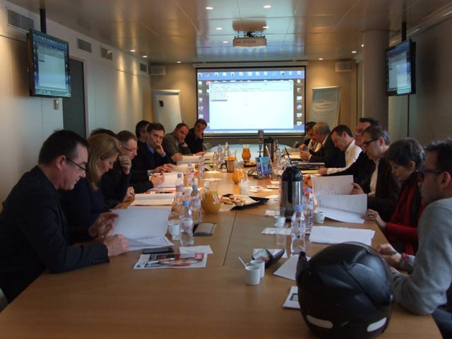 Ambiance studieuse vendredi après-midi à Médiamétrie... Ambiance studieuse vendredi après-midi à Médiamétrie...