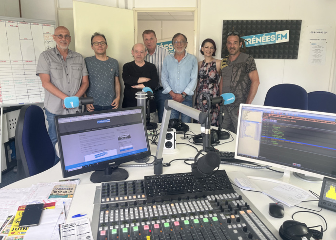 Pyrénées FM lance sa tournée d'été Pyrénées FM lance sa tournée d'été