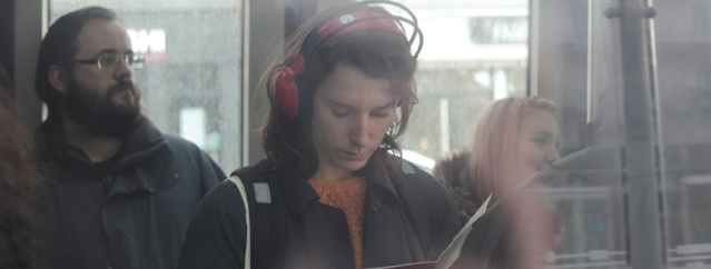 Au festival Longueur d'Ondes, on prend le temps d'écouter la radio © Sébastien Durand Au festival Longueur d'Ondes, on prend le temps d'écouter la radio © Sébastien Durand