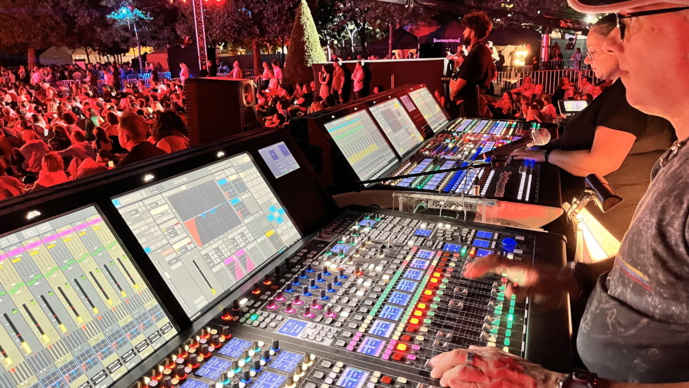 5 consoles Lawo mc² pour mixer le Concert de Paris 5 consoles Lawo mc² pour mixer le Concert de Paris