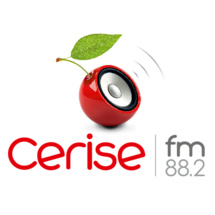 Un Showcase avec Julie Zenatti pour Cerise FM Un Showcase avec Julie Zenatti pour Cerise FM