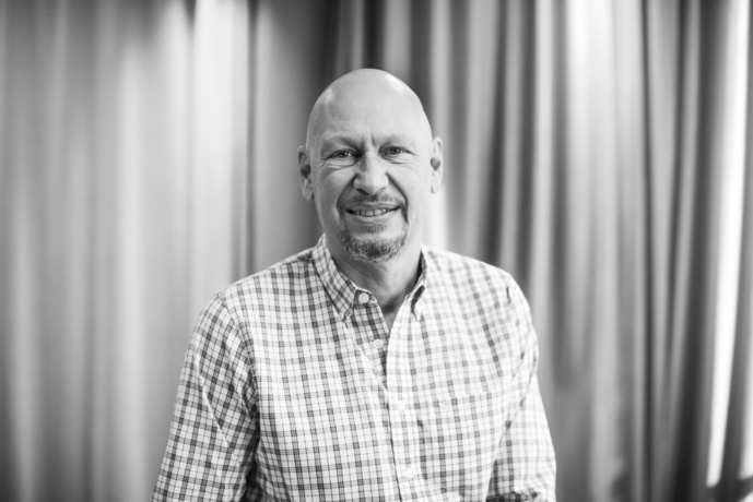 Staffan Rossel était un ancien dirigeant de radio et PDG de PodX. Staffan Rossel était un ancien dirigeant de radio et PDG de PodX.