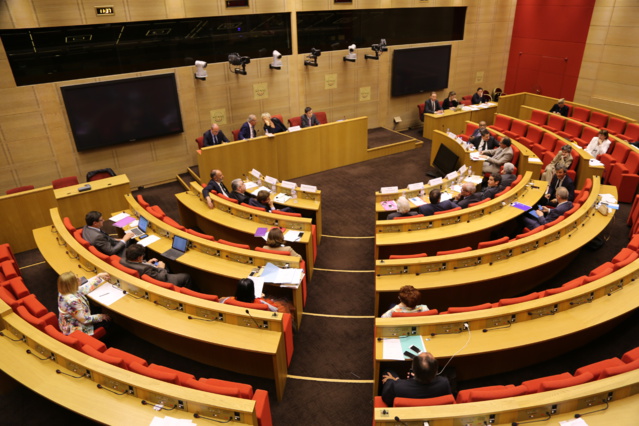 Plus de deux heures de discussions autour de l'avenir de la radio © Serge Surpin Plus de deux heures de discussions autour de l'avenir de la radio © Serge Surpin