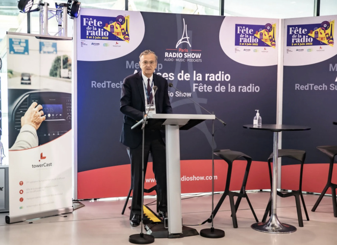 Comme son prédécesseur Olivier Schrameck, Roch-Olivier Maistre est un fidèle du Paris Radio Show @ © Linda Viksna Éditions HF