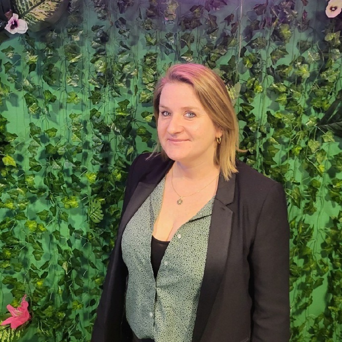 Le MAG 160 - Perrine Ciret vend avec le smile