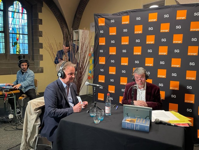 Un plateau Accent 4, en avril 2023, en direct de l'église Saint-Paul à Strasbourg. © DR.