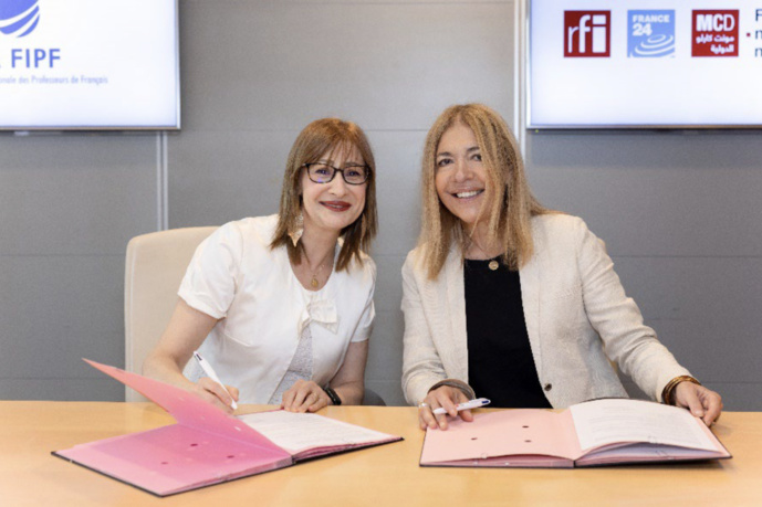 France Médias Monde et la FIPF signent un accord de partenariat France Médias Monde et la FIPF signent un accord de partenariat