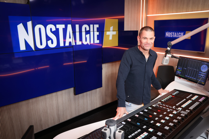 Cédric Goffart présente "Happy Days" sur Nostalgie+ © Stéphane de Coster
