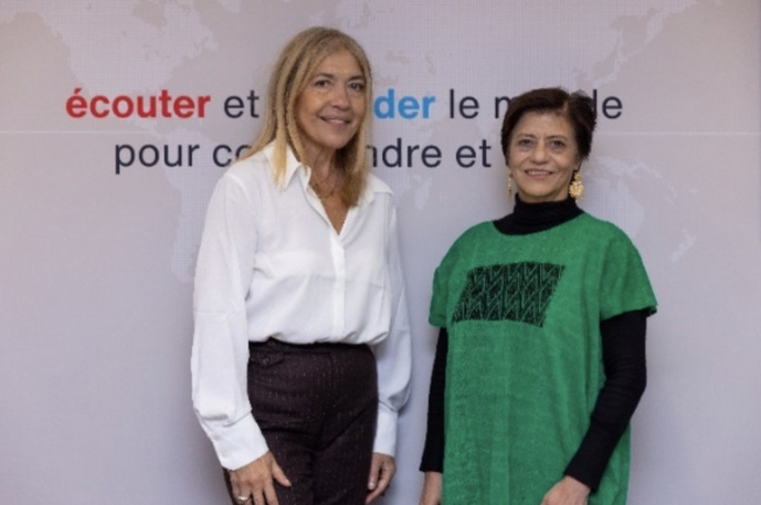 Marie-Christine Saragosse, présidente-directrice générale de France Médias Monde et l’ambassadrice du Mexique en France, Blanca Jiménez Cisneros
