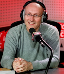 Bernard Laporte est désormais présent le dimanche sur RMCprésent Bernard Laporte est désormais présent le dimanche sur RMCprésent