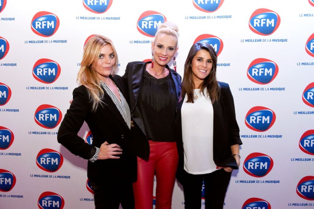 Justine Fraioli, Elodie Gossuin et Karine Ferri lors du RFM Mussic Live à Paris Justine Fraioli, Elodie Gossuin et Karine Ferri lors du RFM Mussic Live à Paris
