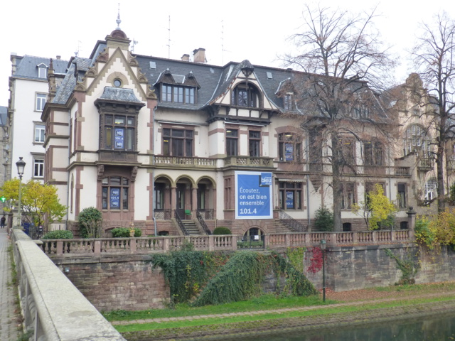 Les studios de France Bleu Elsass se trouvent au siège strasbourgeois de France Bleu. © Frédérik Stiefenhofer