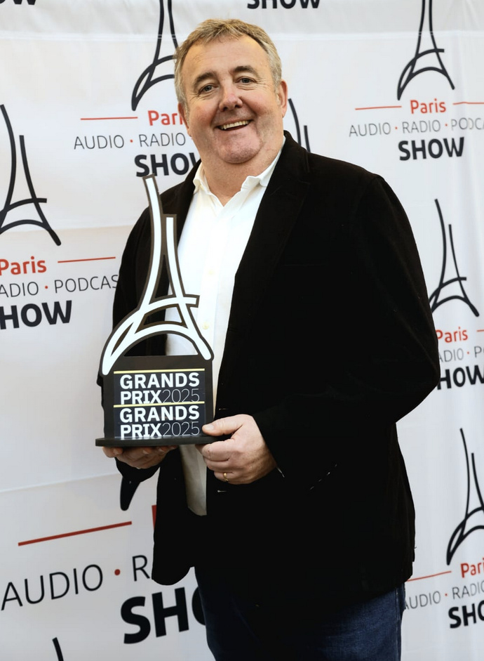 L’organisation de la "Tournée des marchés", qui a lancé la saison sur Ici, a été saluée lors du Paris Radio Show. Pierrick Jagoret, responsable communication, est donc reparti avec un trophée. L’organisation de la "Tournée des marchés", qui a lancé la saison sur Ici, a été saluée lors du Paris Radio Show. Pierrick Jagoret, responsable communication, est donc reparti avec un trophée.