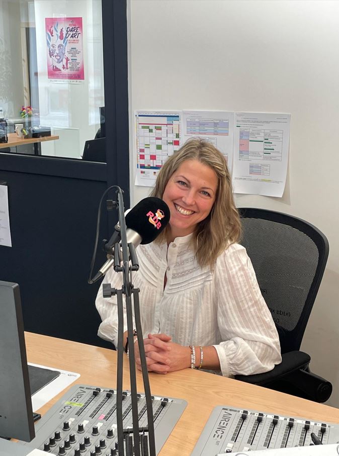 Sarah Planchon, directrice de RDB, qui prend pourtant rarement place devant le micro. © RDB.