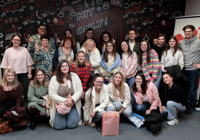 Belgique : les auditeurs NRJ ont découvert le premier album d’Héléna en avant-première Belgique : les auditeurs NRJ ont découvert le premier album d’Héléna en avant-première