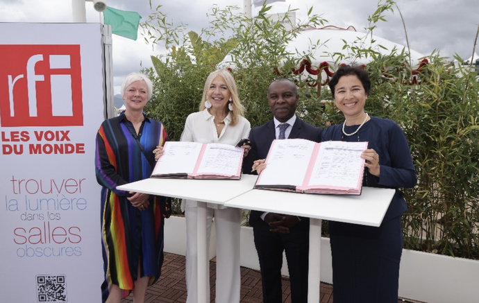 De gauche à droite : Marianne Slot, Marie-Christine Saragosse, Thani Mohamed Soilihi, Eva Nguyen Binh © David Sauval