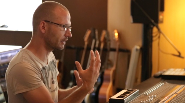 Oliver Klenk, le compositeur et producteur de Benztow Oliver Klenk, le compositeur et producteur de Benztow