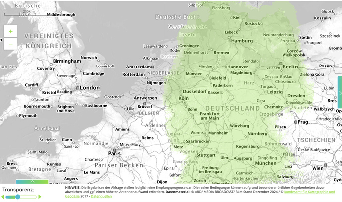 La carte de couverture du DAB+ en Allemagne (en vert) illustrant l’extension progressive du réseau d’émetteurs et sa densité, y compris dans les zones rurales et les axes autoroutiers © dabplus.de