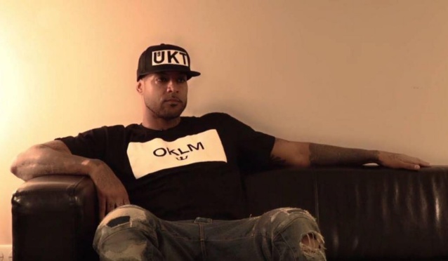 Le rappeur Booba utilise le Manager de Radio King