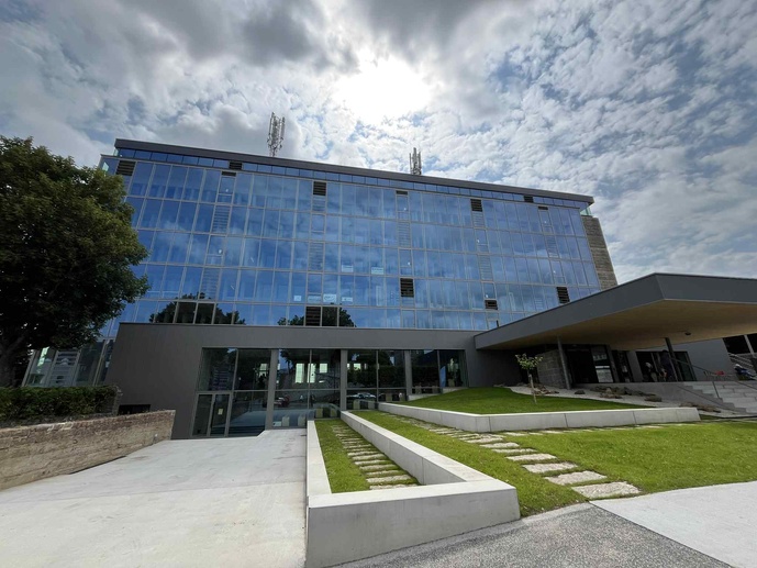 Bretagne 5 s'installe à Saint-Brieuc Bretagne 5 s'installe à Saint-Brieuc