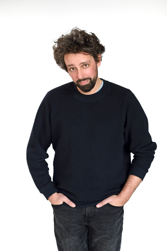 François Saltiel, à la tête de la chronique "Un monde connecté" chaque jour à 8h52 dans les Matins de France Culture depuis septembre 2023. © Radio France / Christophe Abramowitz.