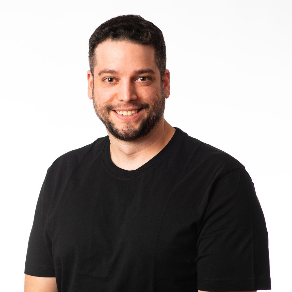 Gary Ouellette, président de l’Alliance des radios communautaires du Canada (ARC du Canada), souligne le rôle central des radios francophones dans la vitalité des communautés en milieu minoritaire. Crédit photo : ARC du Canada.