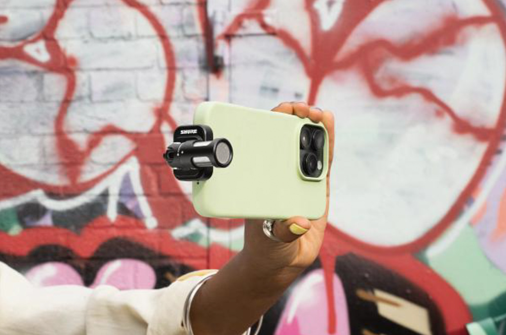 Shure adapte son expertise studio à la mobilité avec le MV88 USB-C Shure adapte son expertise studio à la mobilité avec le MV88 USB-C