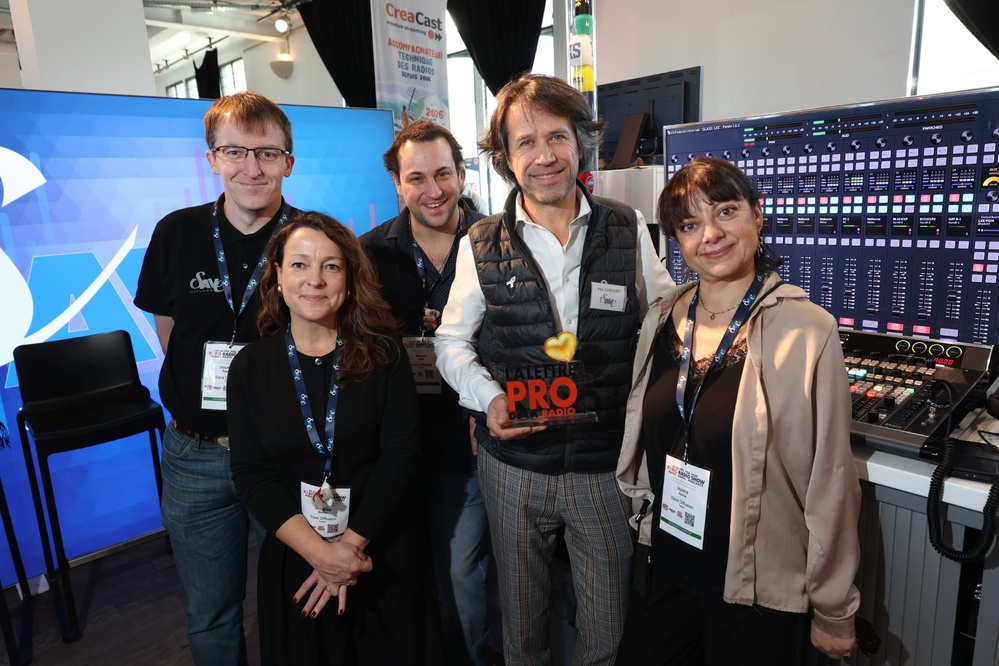 Le Prix de La Lettre Pro de la Radio a également été décerné à l’équipe de SAVE Diffusion pour la qualité de son stand et des animations proposées. Le Prix de La Lettre Pro de la Radio a également été décerné à l’équipe de SAVE Diffusion pour la qualité de son stand et des animations proposées.