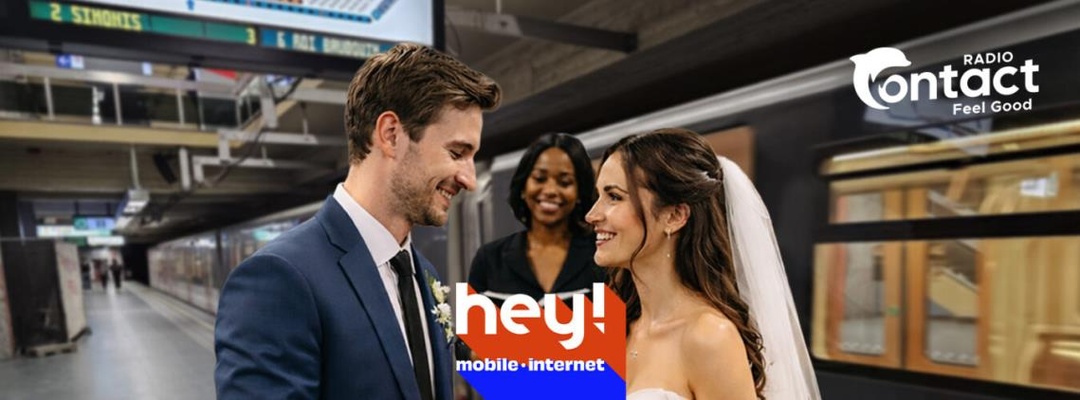 Radio Contact marie 5 couples sous les néons du métro de Bruxelles Radio Contact marie 5 couples sous les néons du métro de Bruxelles