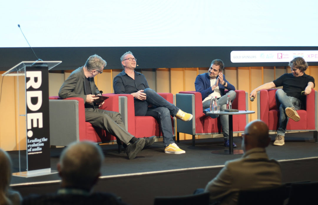 La session a réuni Dominik Evers, Jarrod Gräetz et Jan-Henrik Schmelter, qui ont chacun apporté un point de vue unique, mais étonnamment similaire.