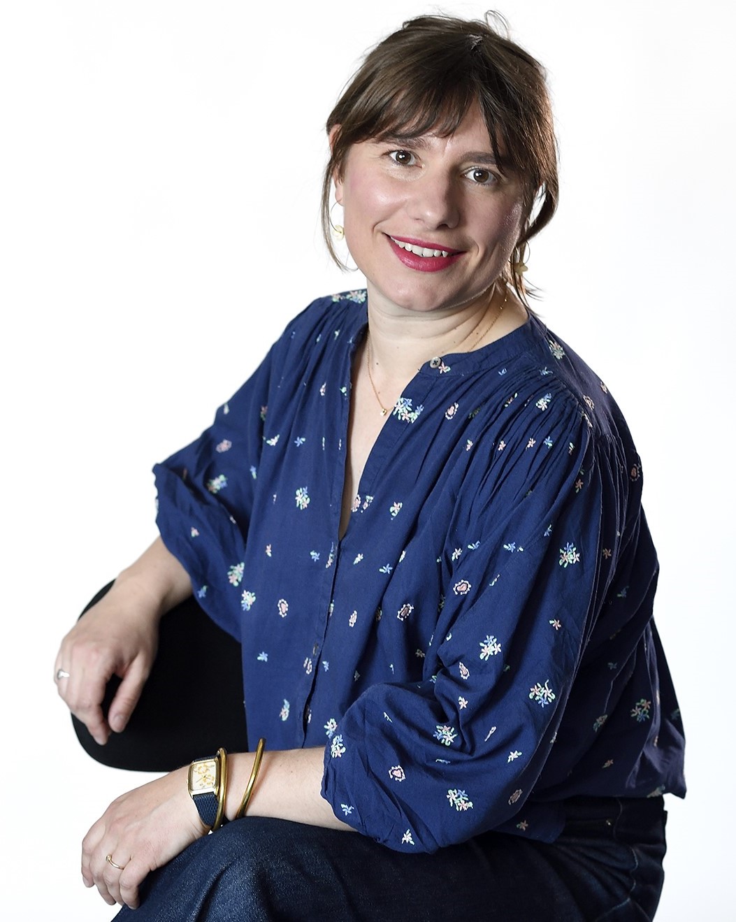 Adèle Molle, productrice radio, auteure, chanteuse, harpiste et conteuse, débute à France Musique en 2016 avec la chronique "La playlist de". Elle anime ensuite la Matinale de Musiq3 pendant cinq saisons. Elle crée "Les Aventures d’Octave et Mélo" en 2022 pour France Musique, un podcast finaliste du Paris Podcast Festival 2024 © ©Christophe Abramowitz/Radio France