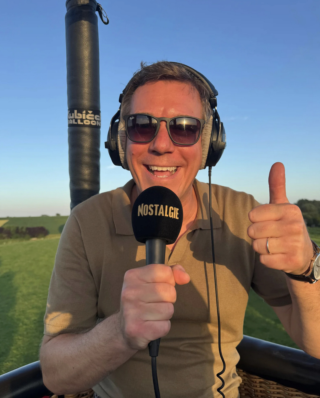 Nostalgie bat le record de l'émission la plus haute de Belgique Nostalgie bat le record de l'émission la plus haute de Belgique