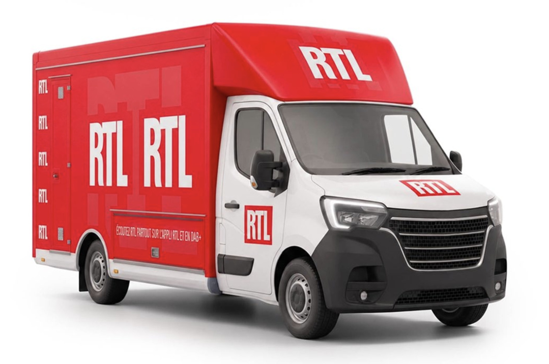 Le camion RTL accompagnera chaque étape de "La Tournée d'RTL" pour installer la radio au cœur des territoires et aller à la rencontre des habitants.  Véritable studio mobile, il accueillera les journalistes, les auditeurs et l'opération "Prenez l'antenne !" tout au long de la journée.