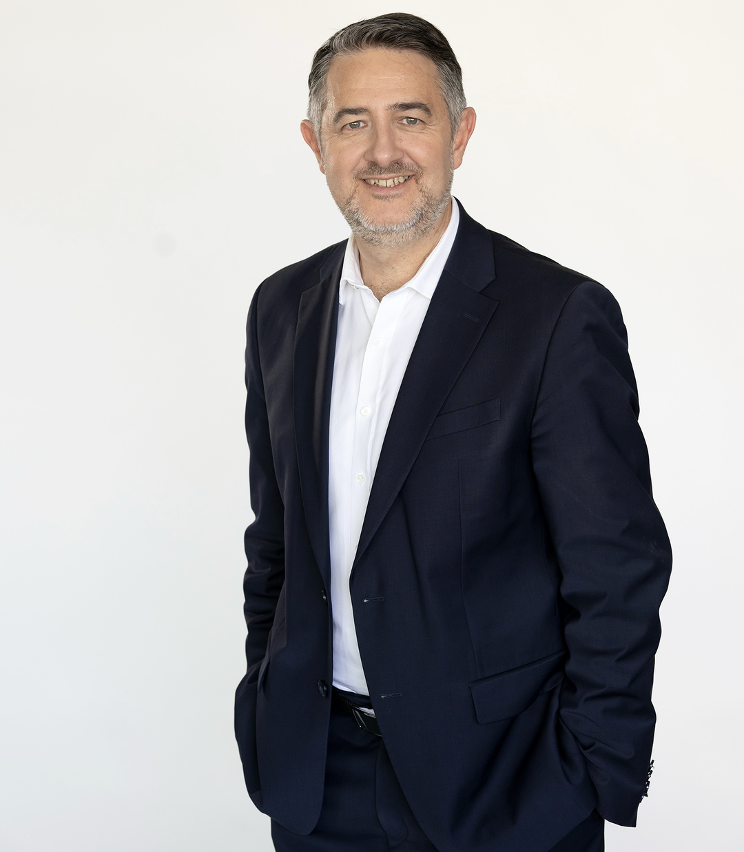Laurent Guimier, directeur du réseau ICI depuis mars 2026, veut accélérer la stratégie digitale des 44 stations locales de Radio France, tout en considérant les antennes linéaires comme "toujours aussi stratégiques". © Christophe Abramowitz / Radio France