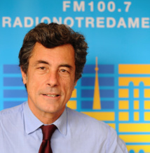 Elle n'est pas celle que l'on croit Elle n'est pas celle que l'on croit