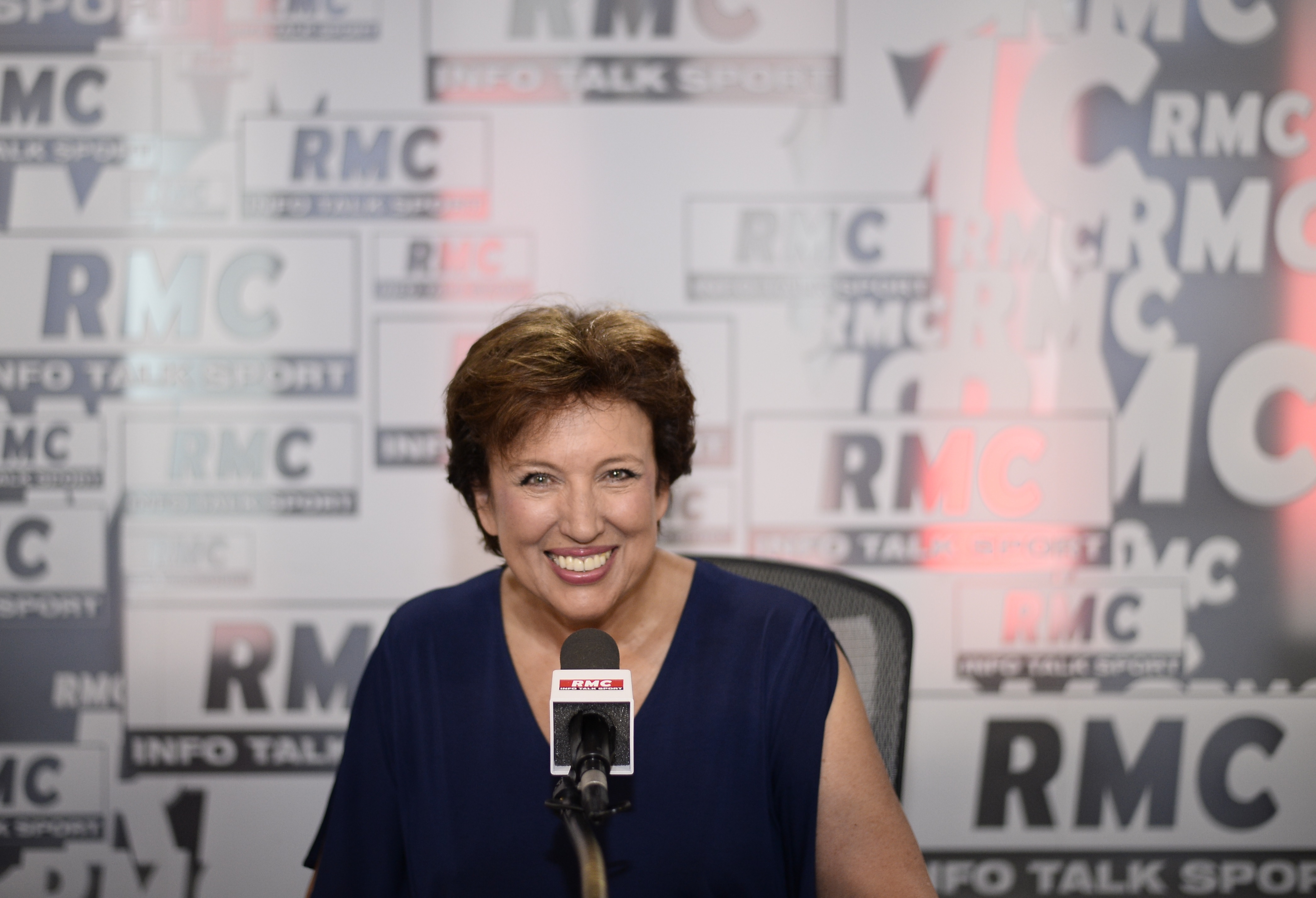 Roselyne Bachelot prend ses marques au micro de la radio aux 3 612 000 auditeurs. (Sources Médiamétrie/juillet-août 2016) © Abaca Press / RMC.