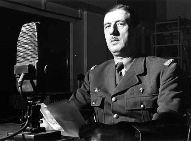 Le général de Gaulle prononce un discours en 1941 à la BBC - Crédit : Archives