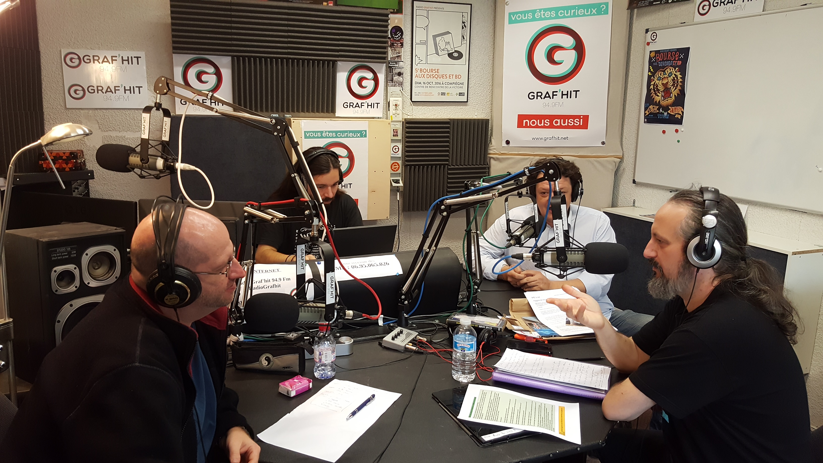 Graf’Hit : le combat de la radio curieuse