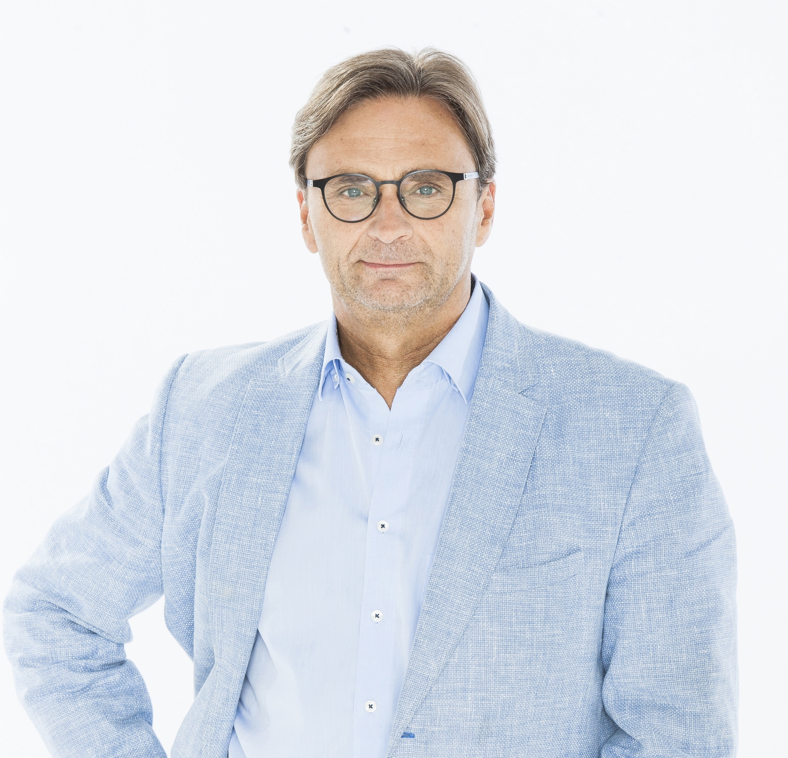 Francis Goffin dirige les radios publiques (La 1ère, VivaCité, Musiq'3, Classic21 et Pure) de la RTBF en Belgique © Sandra Reyckers