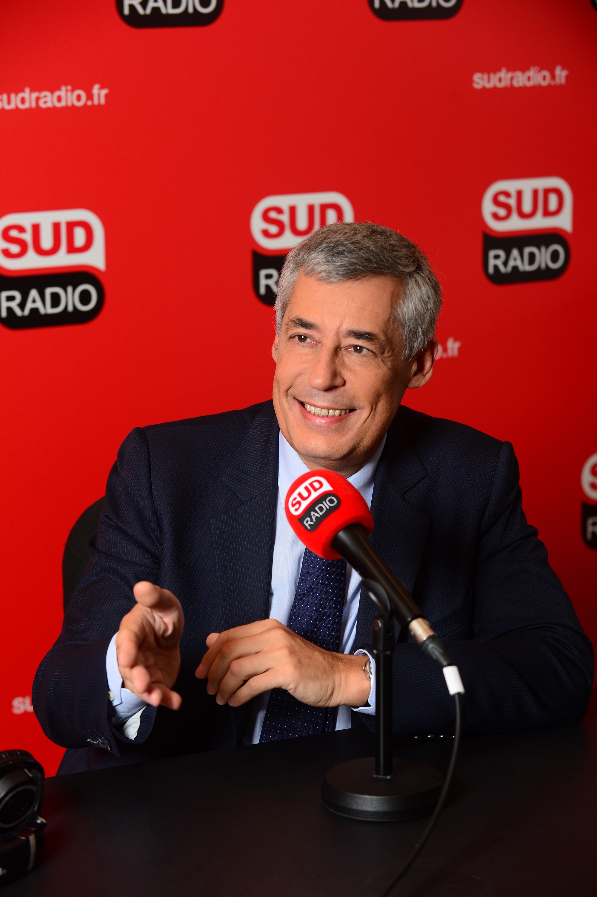 Henri Guaino au micro de Sud Radio - Henri Ghnassia