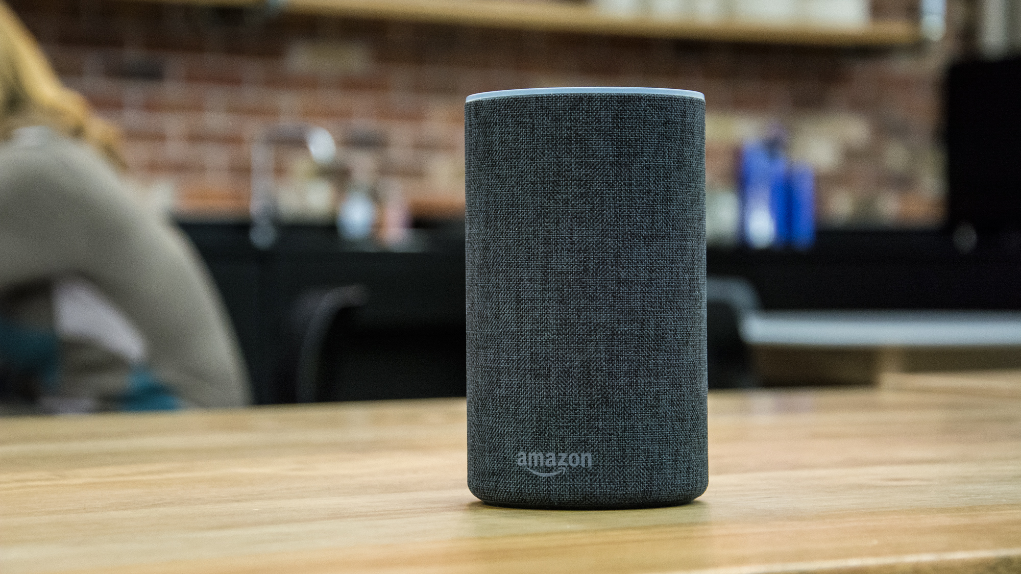 L'Amazon Echo se décline en plusieurs modèles et embarque Alexa.