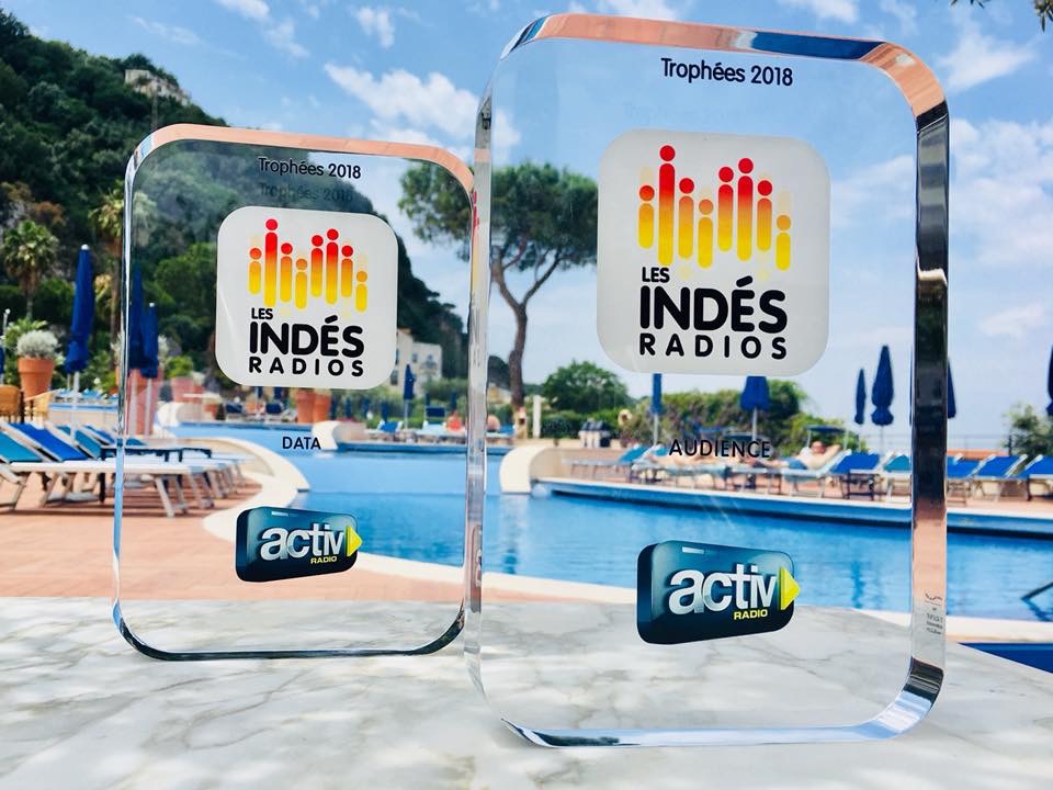Activ Radio a été récompensée par deux trophées lors de la dernière convention des Indés Radios en Italie © Activ Radio