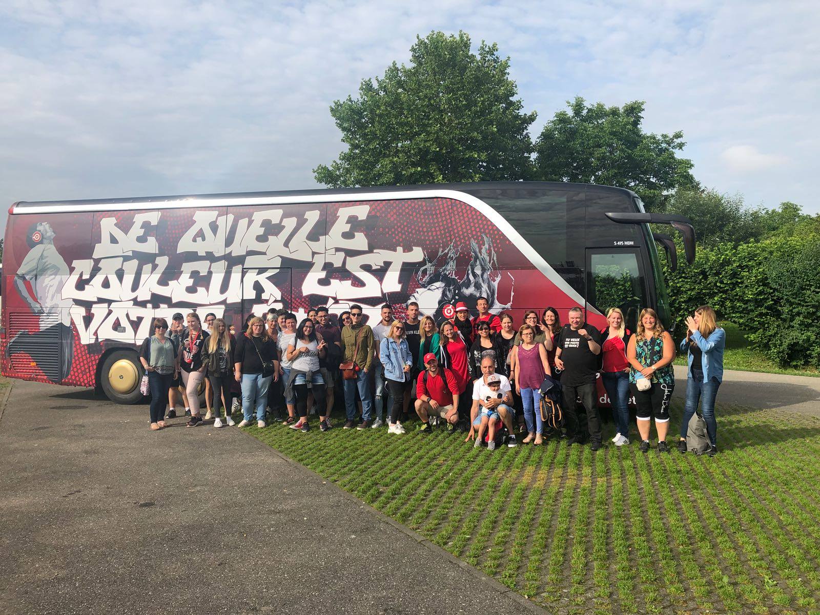 40 auditeurs, chanceux, ont pu profiter du bus Rouge FM pendant l'été !