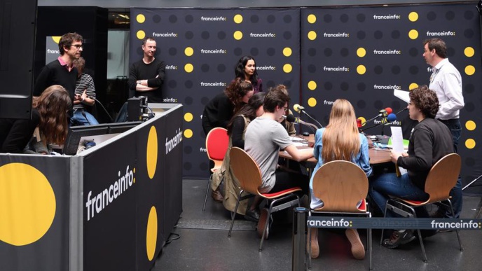 franceinfo délocalise son antenne dans l'Aude / Photo CHRISTOPHE ABRAMOWITZ / RADIO FRANCE