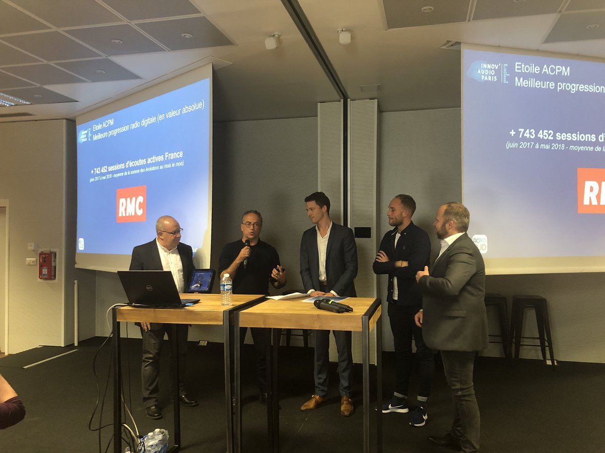 Hier soir à l'Innov Audio, l’étoile ACPM de la "meilleure progression radio digitale" a été remise à RMC qui a enregistré une hausse de 743 452 sessions d’écoute actives depuis la France entre juin 2017 et mai 2018 © François Quairel / La Lettre Pro de la Radio.