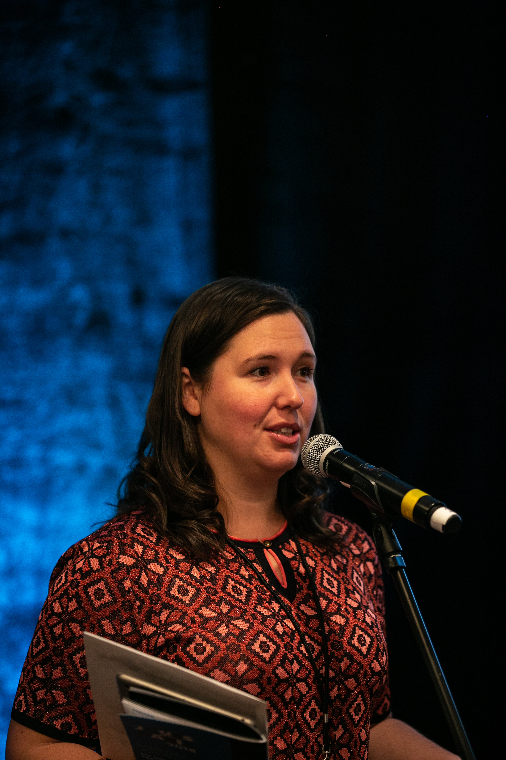 Tanya Beaumont, présidente de l'ARCQ, lors de son discours d'ouverture des Jours de la Radio 2018.