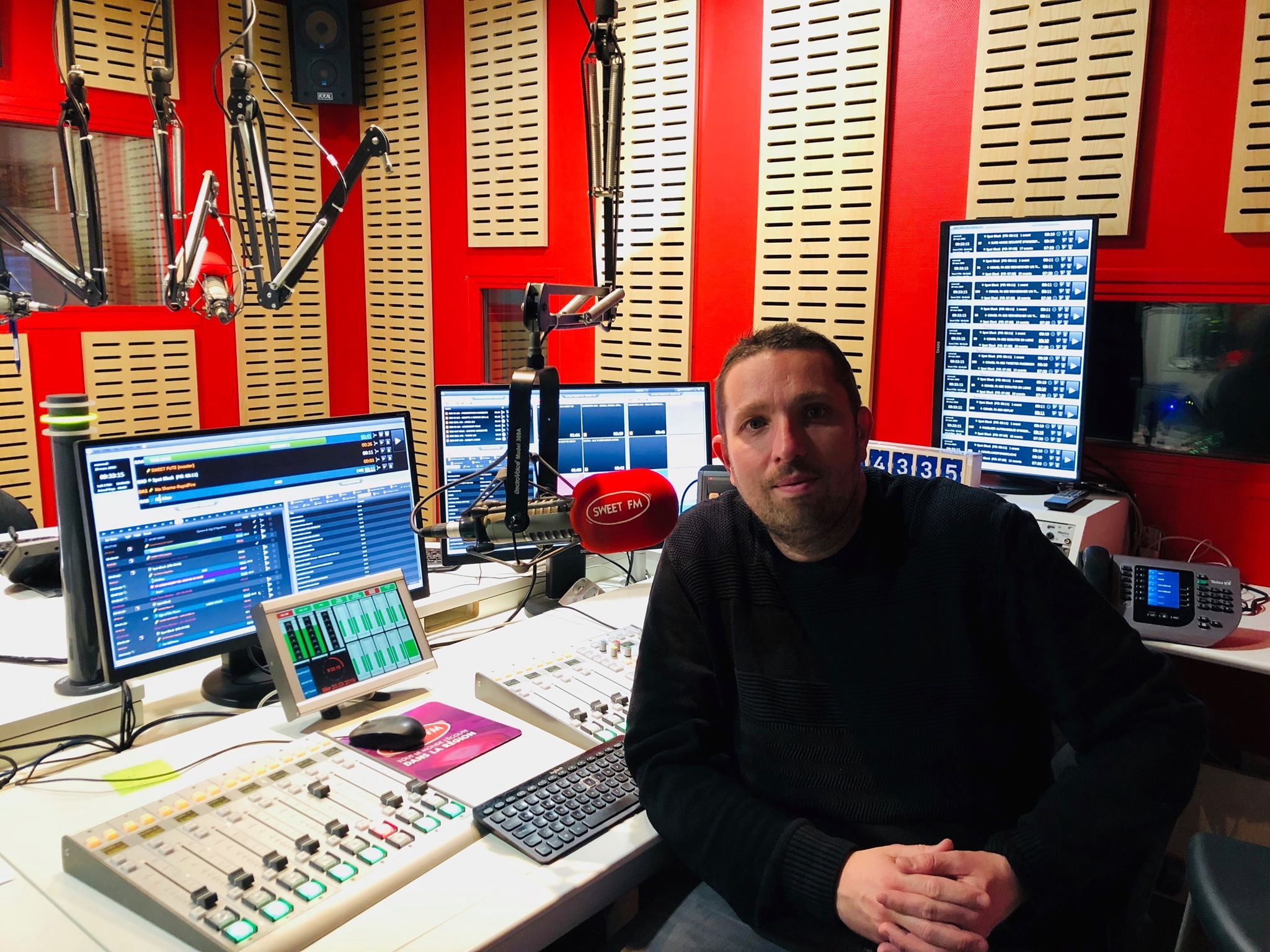Sweet FM et son directeur Wilfrid Tocqueville ont adopté le système Zetta.
