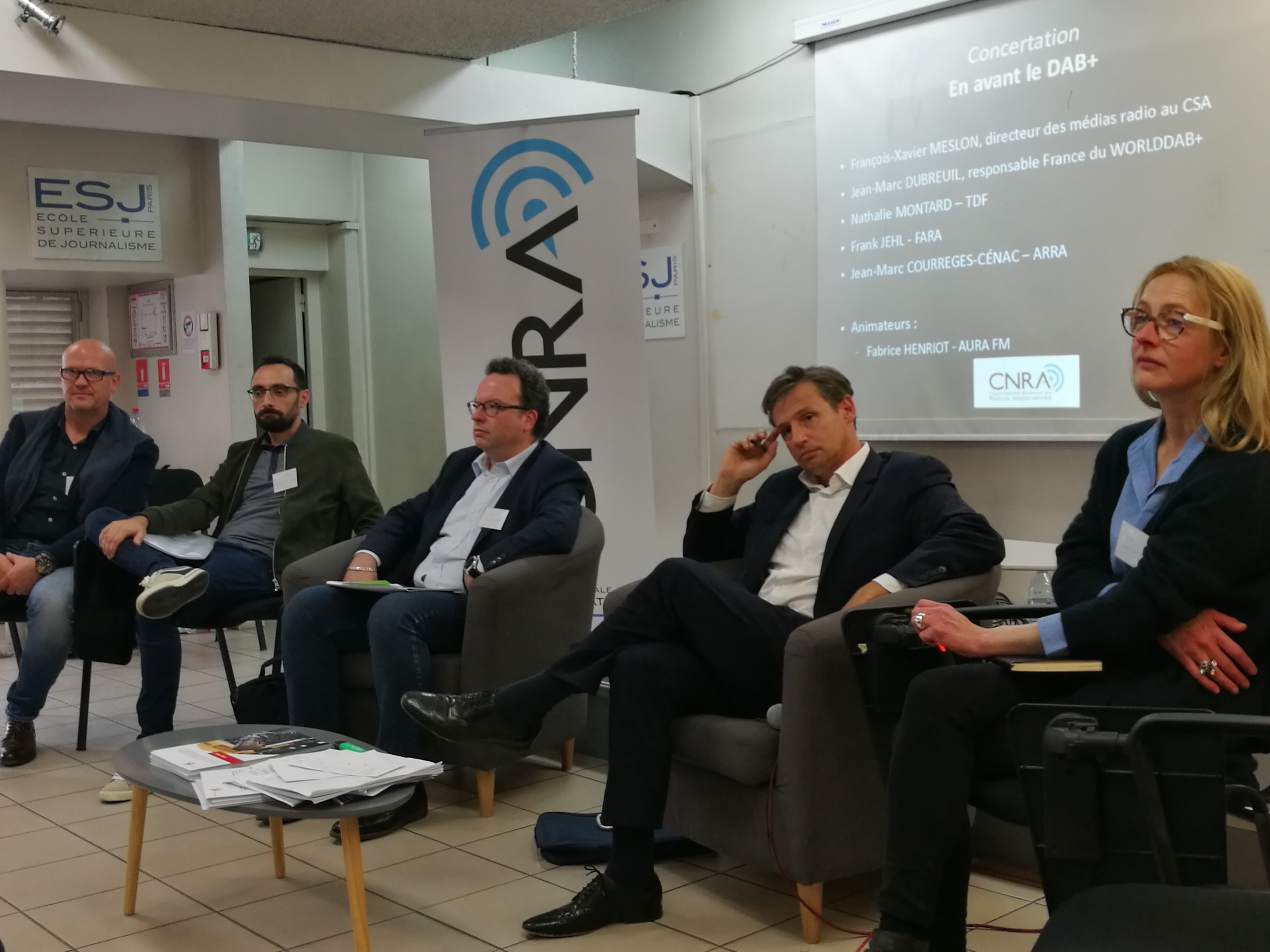 Table ronde autour du DAB+ lors du congrès de la CNRA, le 13 juin, à l’ESJ Paris. © Olivier Malcurat - 3XL Médias